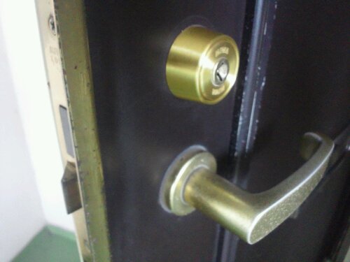 姫路市のマンションで玄関鍵開け　鍵交換　20111107