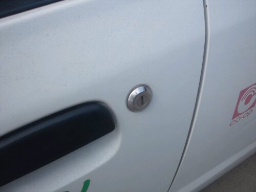 たつの市でスズキアルト、自動車の鍵閉じ込み　インロック　20120202